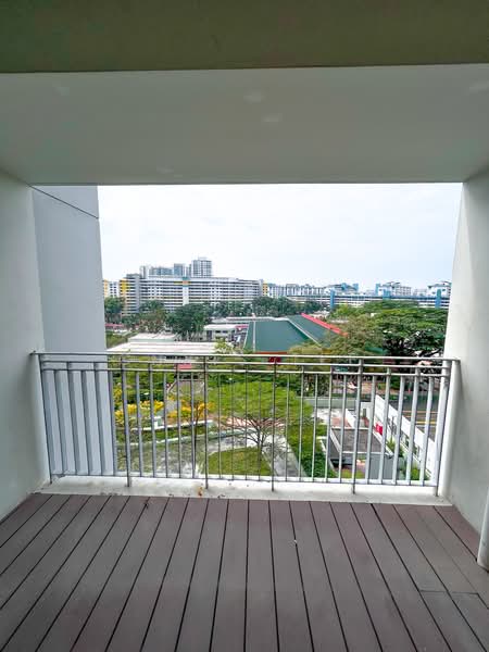 588D Ang Mo Kio Street 52, 588D Ang Mo Kio Street 52, 3 Bedrooms, 979 sqft, HDB Flat For Sale, by Chris Tee, 500237575 - Balcony - PropertyGuru.com.sg