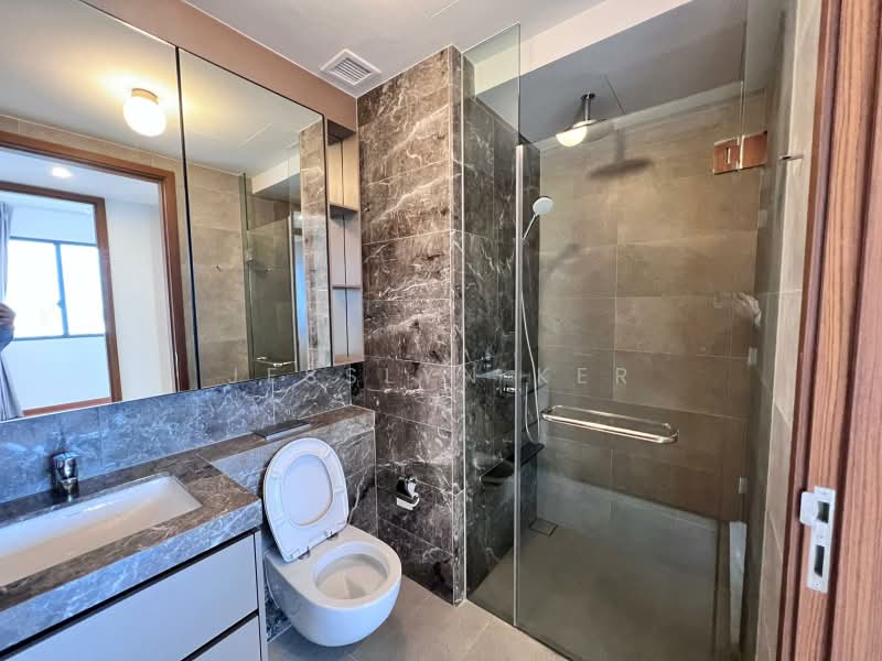 Stirling Residences, 21 Stirling Road, 2 Bedrooms, 635 sqft, Condominium For Rent, by Jesslyn Ker, 500237593 - Bathroom - PropertyGuru.com.sg