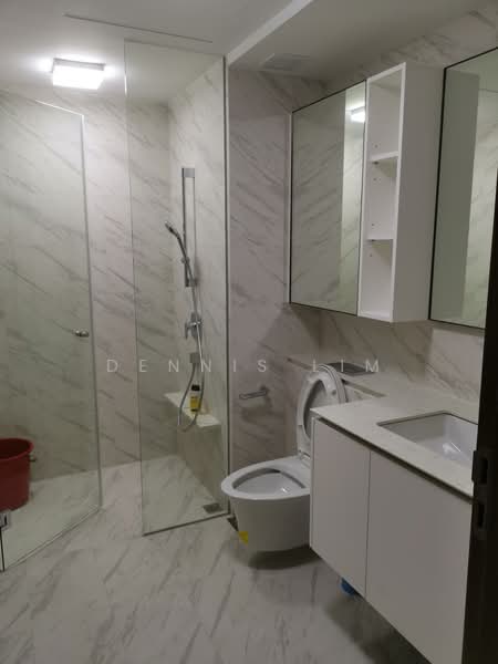 Le Quest, 8 Bukit Batok Street 41, 2 Bedrooms, 592 sqft, Condominium For Sale, by Dennis Lim, 500237600 - Bathroom - PropertyGuru.com.sg