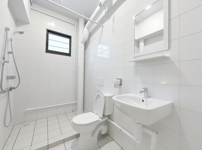 633 Woodlands Ring Road, 633 Woodlands Ring Road, 3 Bedrooms, 1,302 sqft, HDB Flat For Sale, by Soh Shu Hui, 500237603 - Bathroom - PropertyGuru.com.sg