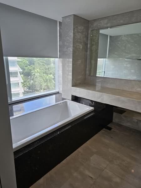 St. Regis Residences Singapore, 33 Tanglin Road, 4 Bedrooms, 2,123 sqft, Condominium For Sale, by Kim Lim, 500237609 - Bathroom - PropertyGuru.com.sg