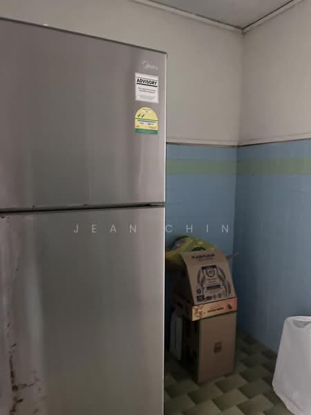 100 Lorong 1 Toa Payoh, 100 Lorong 1 Toa Payoh, 2 Bedrooms, 732 sqft, HDB Flat For Sale, by Jean Chin, 500237615 - Kitchen - PropertyGuru.com.sg