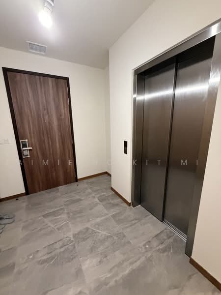 Belgravia Ace, 379 Belgravia Drive, 5 Bedrooms, 4,370 sqft, Semi-Detached House For Sale, by Jaimie Ho Kit Mie, 500237616 - Entrance - PropertyGuru.com.sg