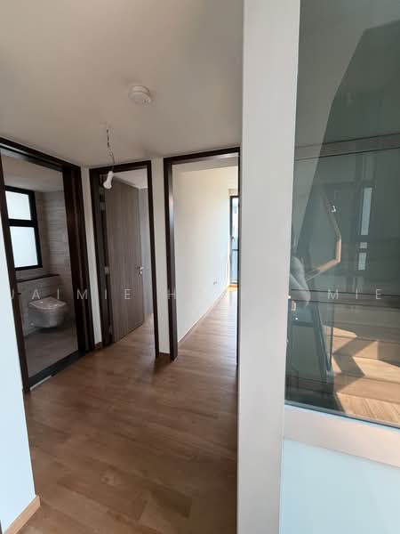 Belgravia Ace, 379 Belgravia Drive, 5 Bedrooms, 4,370 sqft, Semi-Detached House For Sale, by Jaimie Ho Kit Mie, 500237616 - Bathroom - PropertyGuru.com.sg