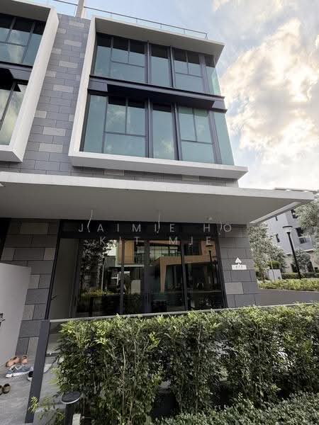 Belgravia Ace, 379 Belgravia Drive, Seletar / Yio Chu Kang, 5 Bedrooms, 4,058 sqft, Semi-Detached House For Sale, by Jaimie Ho Kit Mie, 500237616 - Exterior - PropertyGuru.com.sg