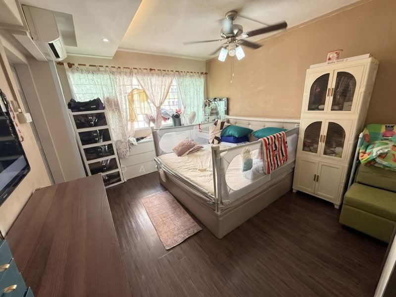 707 Jurong West Street 71, 707 Jurong West Street 71, 3 Bedrooms, 1,362 sqft, HDB Flat For Sale, by Daryl Lee, 500237625 - Bedroom - PropertyGuru.com.sg
