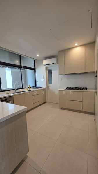 The Colonnade, 82 Grange Road, 3 Bedrooms, 3,993 sqft, Condominium For Rent, by Fion Gan, 500237627 - Kitchen - PropertyGuru.com.sg