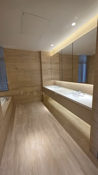 The Colonnade, 82 Grange Road, 3 Bedrooms, 3,993 sqft, Condominium For Rent, by Fion Gan, 500237627 - Bathroom - PropertyGuru.com.sg
