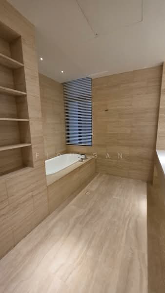The Colonnade, 82 Grange Road, 3 Bedrooms, 3,993 sqft, Condominium For Rent, by Fion Gan, 500237627 - Bathroom - PropertyGuru.com.sg