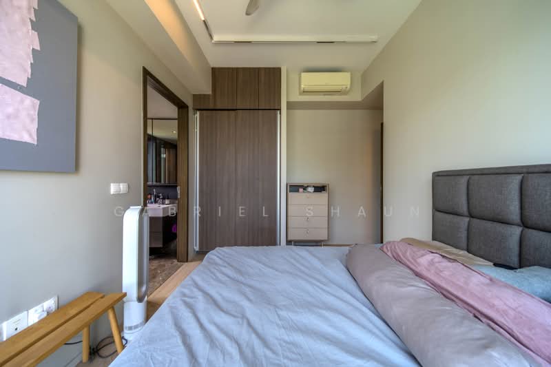 Principal Garden, 99 Prince Charles Crescent, 2 Bedrooms, 786 sqft, Condominium For Sale, by Gabriel Shaun, 500237633 - Bedroom - PropertyGuru.com.sg