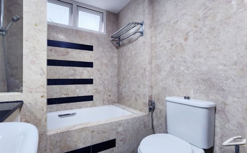 The Warren, 57 Choa Chu Kang Loop, Room Rental, 150 sqft, Apartment For Rent, by Angeline Tan (陈慧恩), 500237636 - Bathroom - PropertyGuru.com.sg