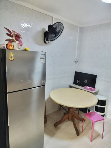 685 Hougang Street 61, 685 Hougang Street 61, Room Rental, 108 sqft, HDB Flat For Rent, by Young Chng, 500237645 - Kitchen - PropertyGuru.com.sg