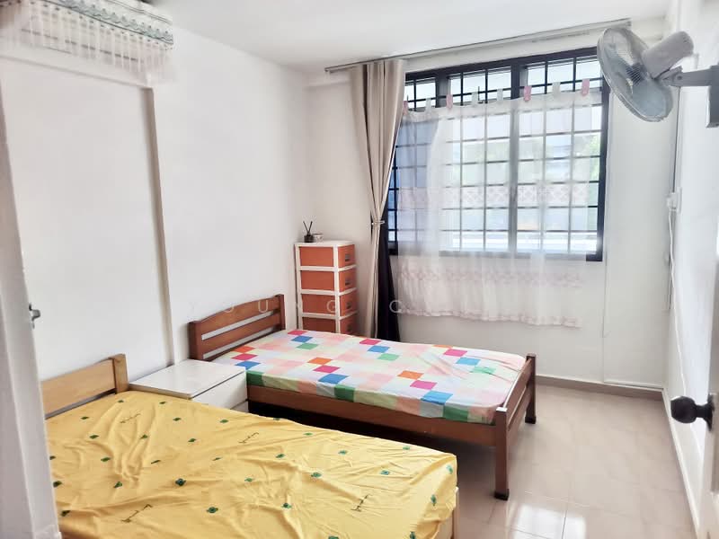 685 Hougang Street 61, 685 Hougang Street 61, Hougang / Punggol / Sengkang, Room Rental, 108 sqft, HDB Flat For Rent, by Young Chng, 500237645 - Bedroom - PropertyGuru.com.sg