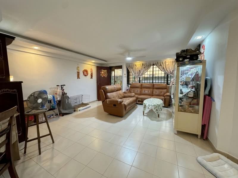 221 Serangoon Avenue 4, 221 Serangoon Avenue 4, 3 Bedrooms, 1,034 sqft, HDB Flat For Sale, by Shirley Chua, 500237650 - Living Room - PropertyGuru.com.sg