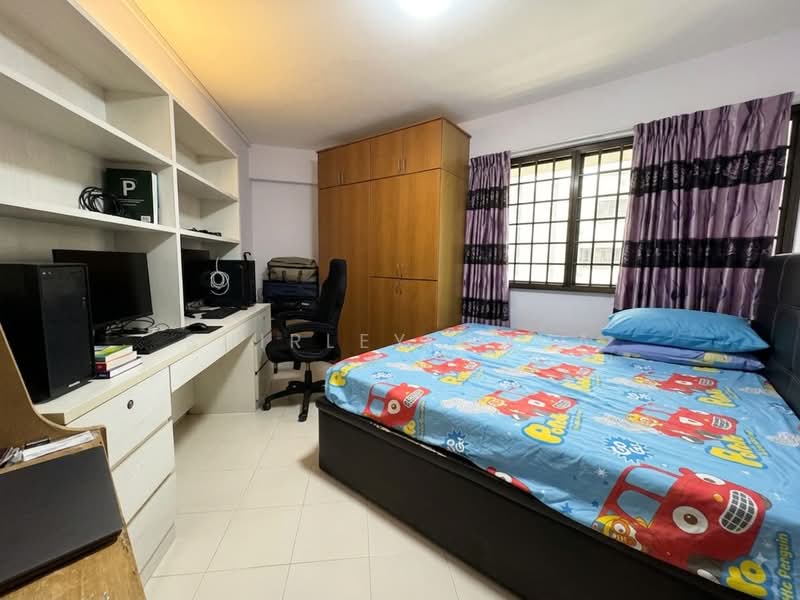 221 Serangoon Avenue 4, 221 Serangoon Avenue 4, 3 Bedrooms, 1,034 sqft, HDB Flat For Sale, by Shirley Chua, 500237650 - Bedroom - PropertyGuru.com.sg