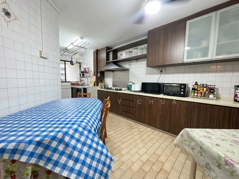 221 Serangoon Avenue 4, 221 Serangoon Avenue 4, 3 Bedrooms, 1,034 sqft, HDB Flat For Sale, by Shirley Chua, 500237650 - Kitchen - PropertyGuru.com.sg