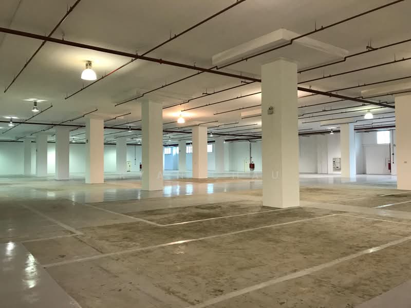 Near IMM | 5.3m Clear | Ample Bays, , 39,000 sqft, Warehouse For Rent, by Ryan Chau, 500237653 - Car Park - CommercialGuru.com.sg