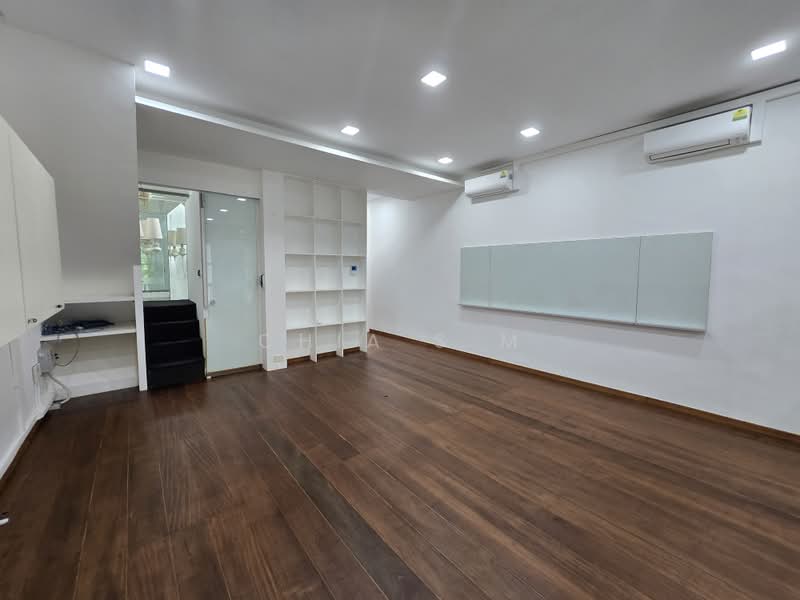 River Valley Road Conservation Unit, River Valley Road, 1,650 sqft, Office For Rent, by Chia S M, 500237655 - Interior - CommercialGuru.com.sg
