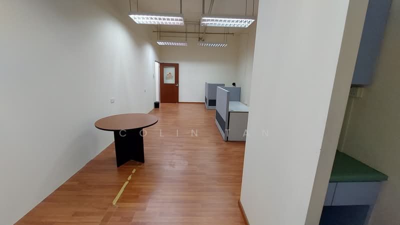 The Spire, 10 Bukit Batok Crescent, 400 sqft, Light Industrial (B1) For Rent, by Colin Tan, 500237667 - The Spire (Interior) - CommercialGuru.com.sg