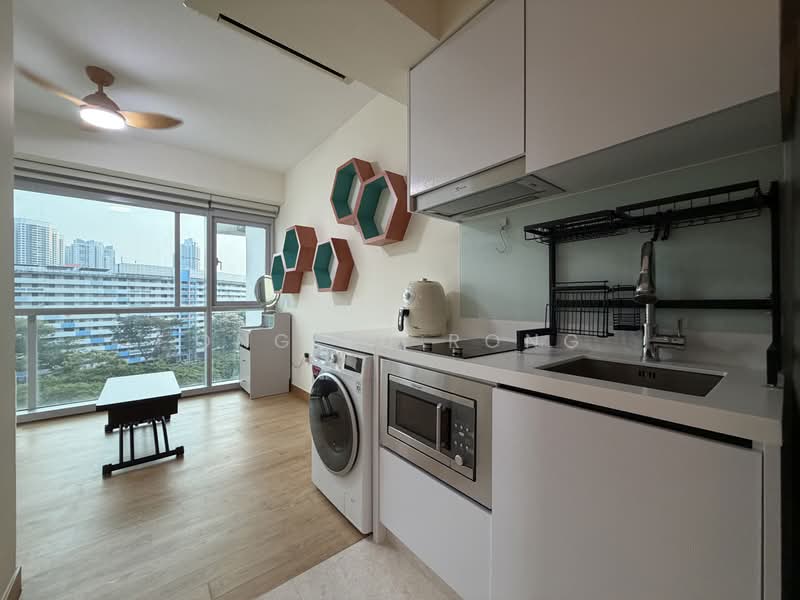 Eight Riversuites, 2 Whampoa East, Studio, 260 sqft, Condominium For Rent, by Ong Yu Rong, 500237669 - Kitchen - PropertyGuru.com.sg