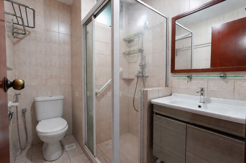 Seletar Springs Condominium, 100 Gerald Drive, 3 Bedrooms, 1,658 sqft, Condominium For Sale, by Steve Lee, 500237677 - Bathroom - PropertyGuru.com.sg