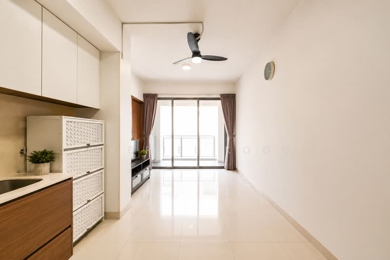 Miltonia Residences, 520 Miltonia Close, 1 Bedroom, 517 sqft, Condominium For Sale, by Gabriel Koon, 500237679 - Living Room - PropertyGuru.com.sg