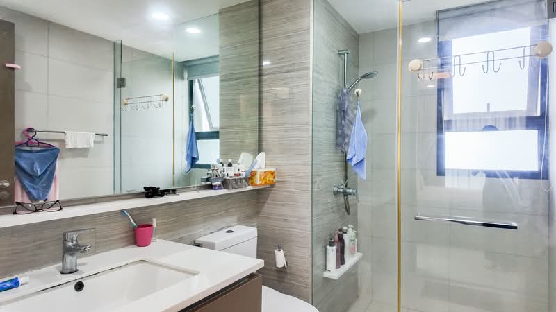 Bellewaters, 23 Anchorvale Crescent, 4 Bedrooms, 1,130 sqft, Condominium For Sale, by Jan Tay, 500237680 - Bathroom - PropertyGuru.com.sg