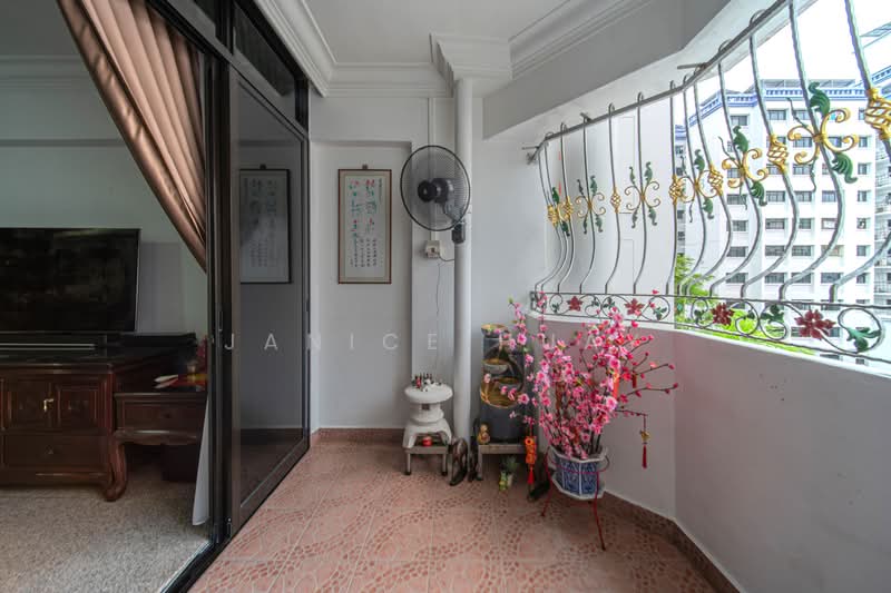 471 Sembawang Drive, 471 Sembawang Drive, 4 Bedrooms, 1,399 sqft, HDB Flat For Sale, by Janice Huay, 500237689 - Balcony - PropertyGuru.com.sg