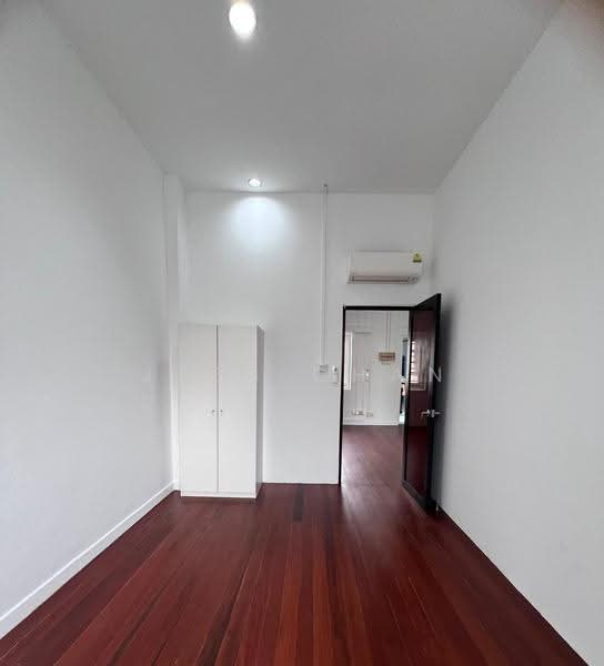 Lowland Court, 873A Upper Serangoon Road, 2 Bedrooms, 872 sqft, Apartment For Rent, by Jess Chan, 500237690 - Interior - PropertyGuru.com.sg