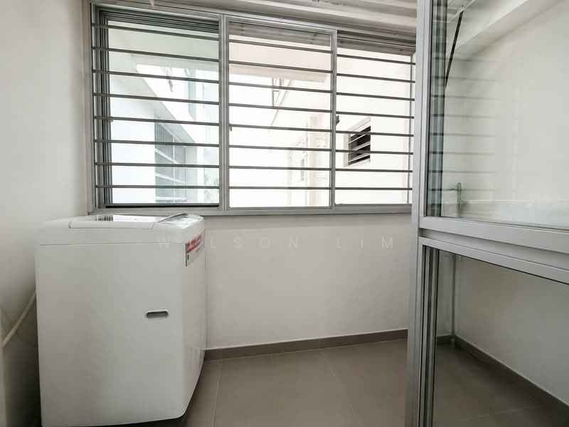 513D Yishun Street 51, 513D Yishun Street 51, 3 Bedrooms, 1,216 sqft, HDB Flat For Sale, by Wilson Lim, 500237693 - Balcony - PropertyGuru.com.sg