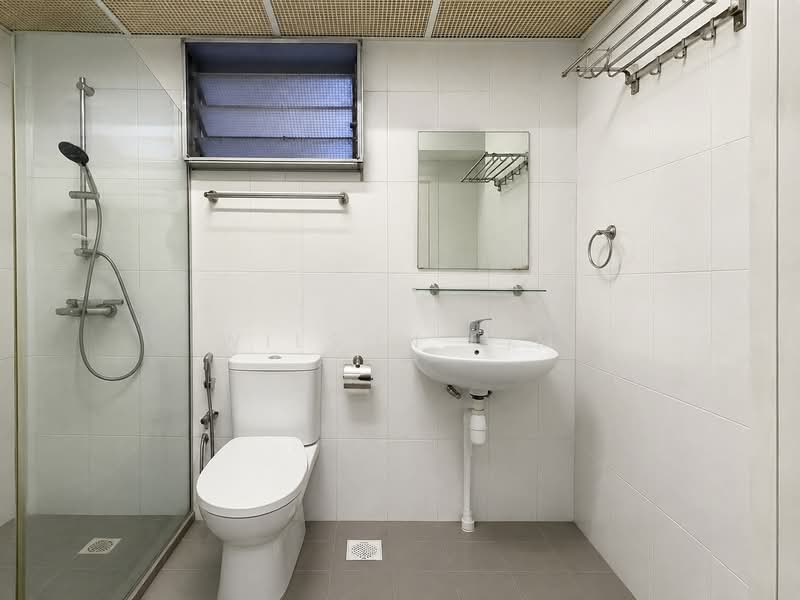 513D Yishun Street 51, 513D Yishun Street 51, 3 Bedrooms, 1,216 sqft, HDB Flat For Sale, by Wilson Lim, 500237693 - Master Bathroom - PropertyGuru.com.sg