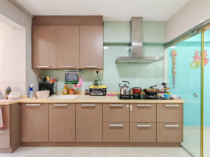 230 Bishan Street 23, 230 Bishan Street 23, 3 Bedrooms, 1,130 sqft, HDB Flat For Sale, by Ong Meng Yean, 500237694 - Kitchen - PropertyGuru.com.sg