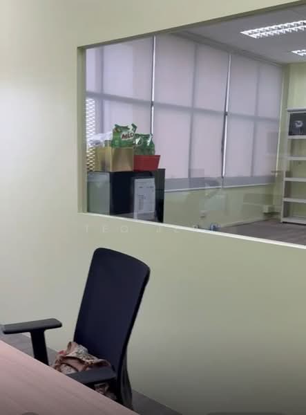 CT Hub 2, 114 Lavender Street, 1,109 sqft, Light Industrial (B1) For Rent, by Teo Jeri, 500237695 - Meeting Room - CommercialGuru.com.sg