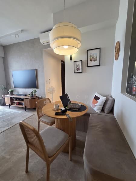 JadeScape, 2 Shunfu Road, 3 Bedrooms, 904 sqft, Condominium For Sale, by Adeline Goh Leng Khiang, 500237696 - Living Room - PropertyGuru.com.sg