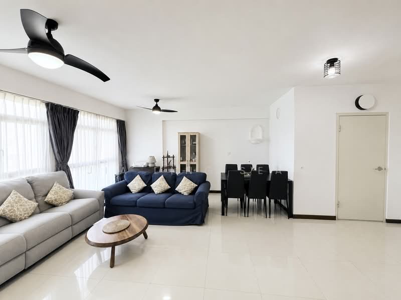 684C Edgedale Plains, 684C Edgedale Plains, 3 Bedrooms, 1,216 sqft, HDB Flat For Sale, by Jia Ling Seah, 500237697 - Living Room - PropertyGuru.com.sg