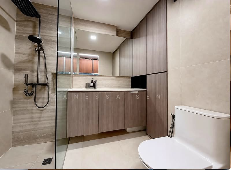 Sims Green, 7 Lorong 27A Geylang, 3 Bedrooms, 1,755 sqft, Apartment For Sale, by Vanessa Seng, 500237698 - Master Ensuite Bathroom - PropertyGuru.com.sg