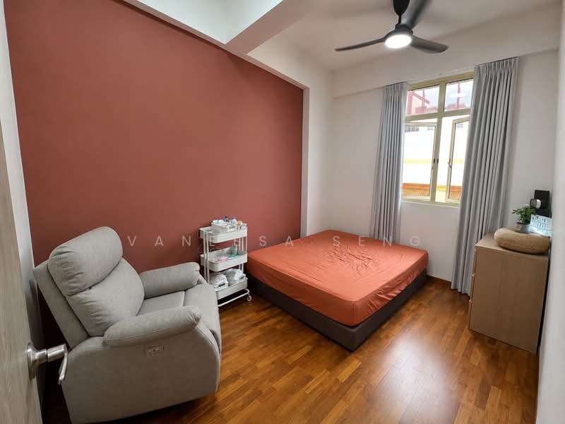 Sims Green, 7 Lorong 27A Geylang, 3 Bedrooms, 1,755 sqft, Apartment For Sale, by Vanessa Seng, 500237698 - Bedroom 2 - PropertyGuru.com.sg
