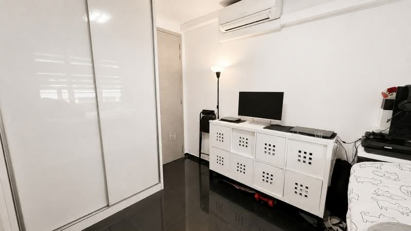 183C Boon Lay Avenue, 183C Boon Lay Avenue, 3 Bedrooms, 990 sqft, HDB Flat For Sale, by Jan Chong 张纳旗, 500237701 - Bedroom - PropertyGuru.com.sg