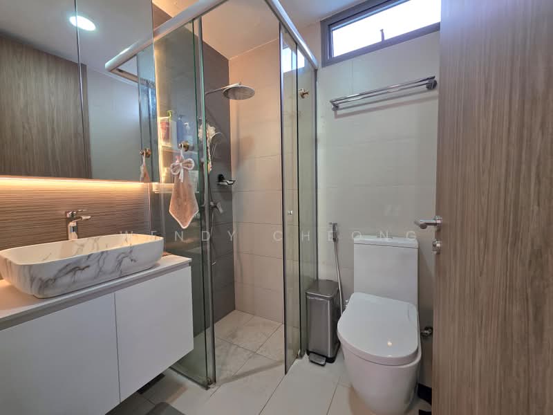 Skies Miltonia, 29 Miltonia Close, 1 Bedroom, 484 sqft, Condominium For Sale, by Wendy Cheong, 500237704 - Bathroom - PropertyGuru.com.sg
