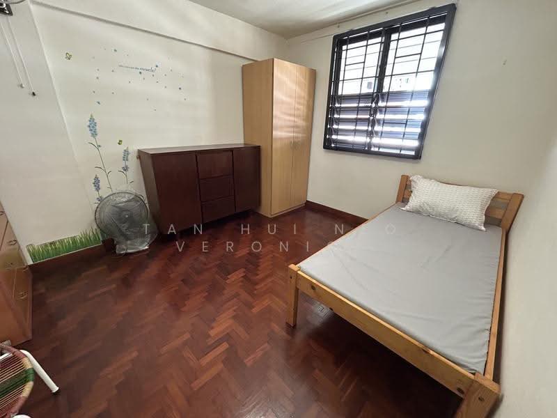 8 Holland Avenue, 8 Holland Avenue, Tanglin / Holland / Bukit Timah, Room Rental, 150 sqft, HDB Flat For Rent, by Tan Hui Neo Veronica, 500237731 - Bedroom - PropertyGuru.com.sg