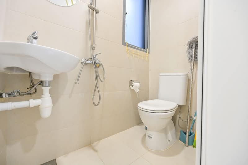 Mon Jervois, 39 Jervois Road, 3 Bedrooms, 1,410 sqft, Condominium For Sale, by Marc Lim, 500237736 - Bathroom - PropertyGuru.com.sg