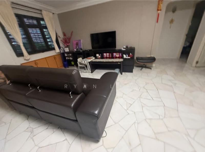183 Stirling Road, 183 Stirling Road, 3 Bedrooms, 1,238 sqft, HDB Flat For Rent, by Ryan Low, 500237738 - Living Room - PropertyGuru.com.sg