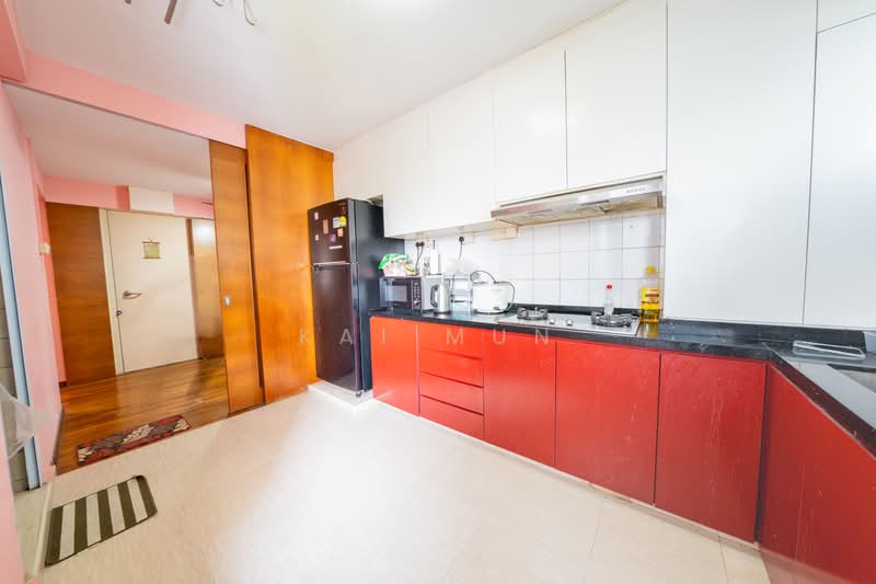 254 Compassvale Road, 254 Compassvale Road, 3 Bedrooms, 1,249 sqft, HDB Flat For Sale, by Kai Mun, 500237744 - Kitchen - PropertyGuru.com.sg