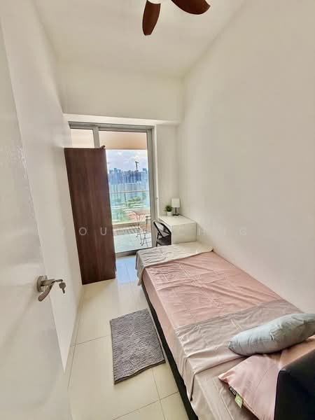 The Regency at Tiong Bahru, 36 Chay Yan Street, Room Rental, 108 sqft, Condominium For Rent, by Young Chng, 500237747 - Bedroom - PropertyGuru.com.sg