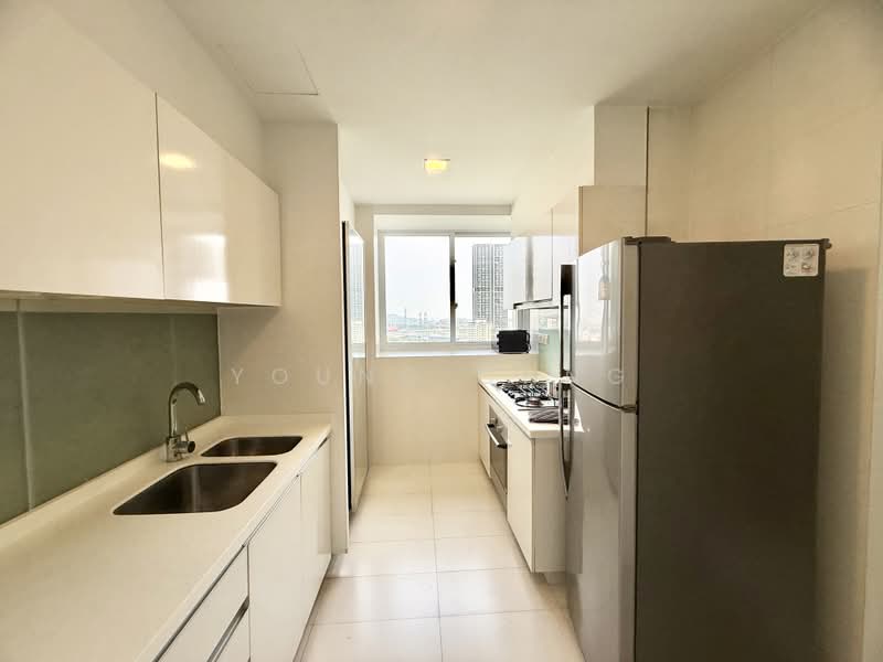 The Regency at Tiong Bahru, 36 Chay Yan Street, Room Rental, 108 sqft, Condominium For Rent, by Young Chng, 500237747 - Kitchen - PropertyGuru.com.sg