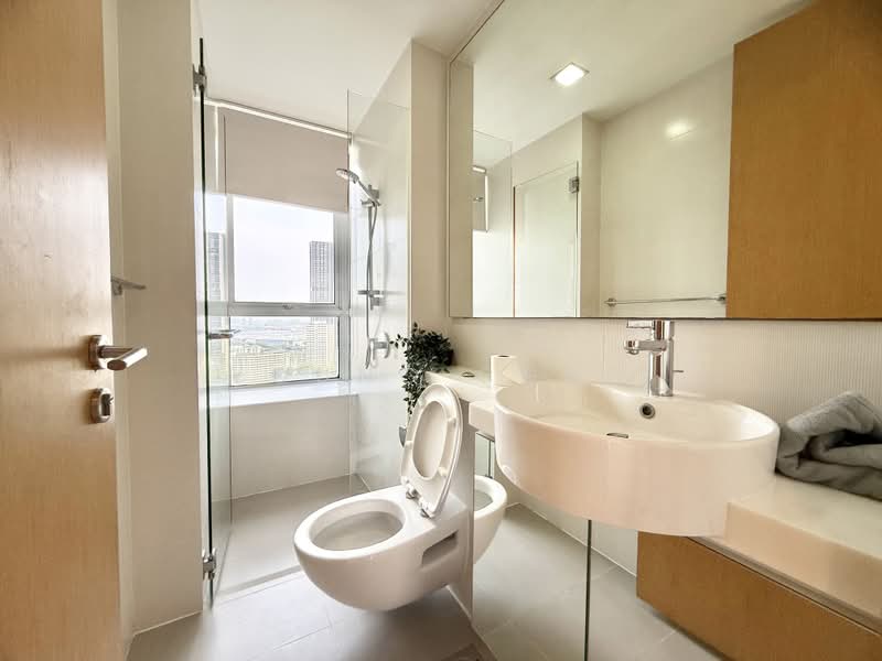 The Regency at Tiong Bahru, 36 Chay Yan Street, Room Rental, 108 sqft, Condominium For Rent, by Young Chng, 500237747 - Bathroom - PropertyGuru.com.sg
