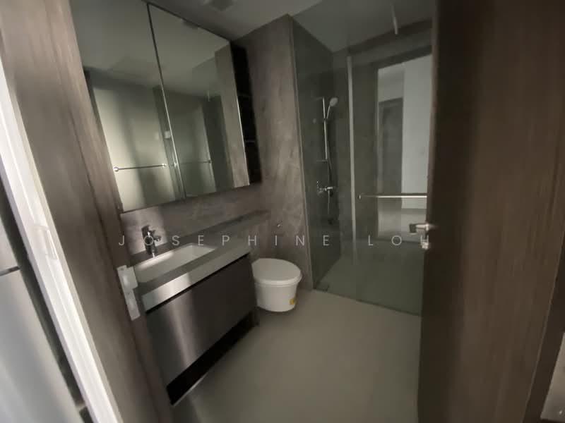 Parc Clematis, 8F Jalan Lempeng, Buona Vista / West Coast / Clementi New Town, 2 Bedrooms, 732 sqft, Condominium For Sale, by Josephine LOH, 500237749 - Bathroom - PropertyGuru.com.sg