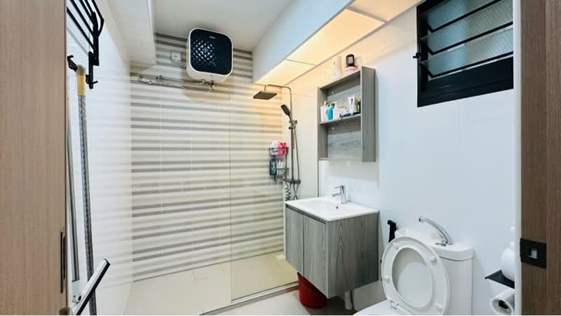 419A NORTHSHORE DRIVE, 419A, 2 Bedrooms, 721 sqft, HDB Flat For Sale, by Priti Khatwani, 500237753 - PropertyGuru.com.sg