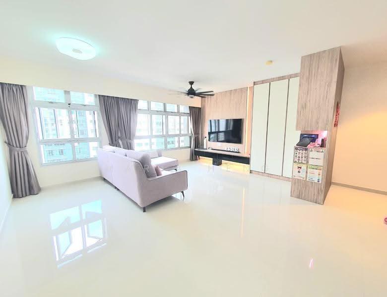 229B Sumang Lane, 229B Sumang Lane, Hougang / Punggol / Sengkang, 3 Bedrooms, 1,216 sqft, HDB Flat For Sale, by Maria Heng, 500237758 - Living Room - PropertyGuru.com.sg