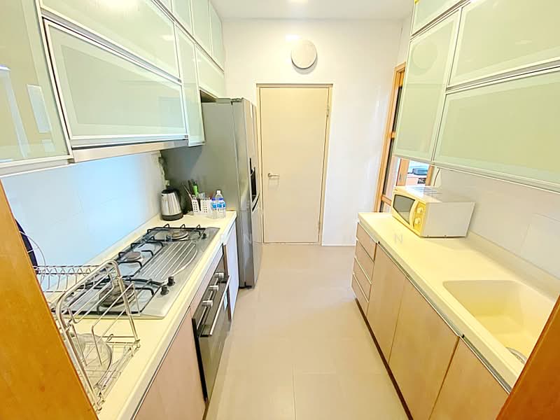 CONDO, NEAR MRT 5MINS! NEAR KATONG!, , 3 Bedrooms, 1,119 sqft, Condominium For Rent, by Eugene Chen, 500237767 - Kitchen - PropertyGuru.com.sg